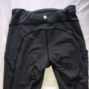 Lululemon Speed Tight - Pockets and Cinching